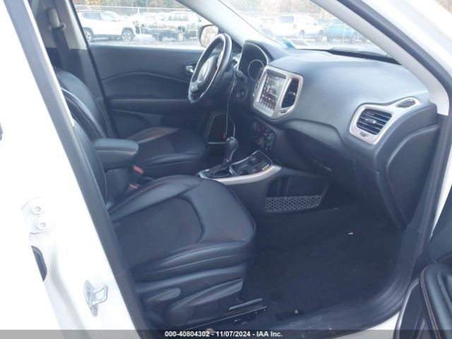 3C4NJDBB7JT332109 Jeep Compass Latitude 4x4