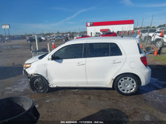JTKKUPB46E1040454 Scion XD