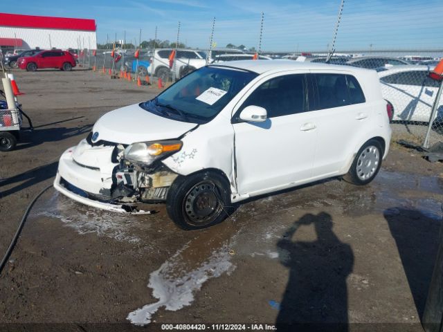 JTKKUPB46E1040454 Scion XD