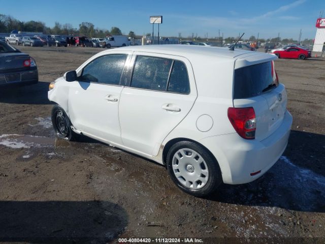 JTKKUPB46E1040454 Scion XD