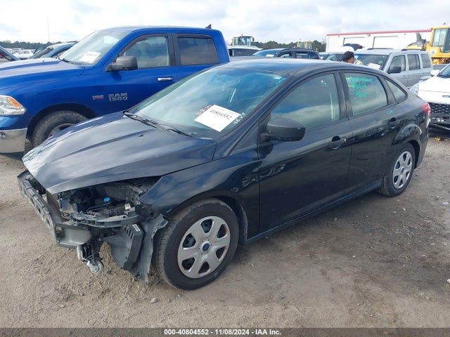 Ford FOCUS S 2015 1FADP3E20FL321493 Image 2