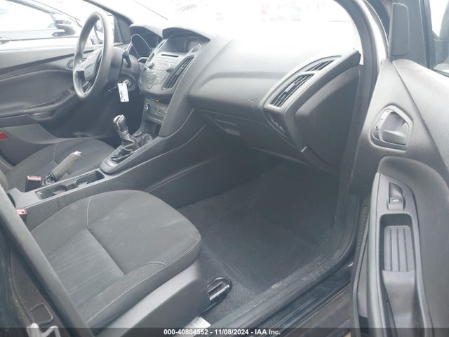 Ford FOCUS S 2015 1FADP3E20FL321493 Image 5
