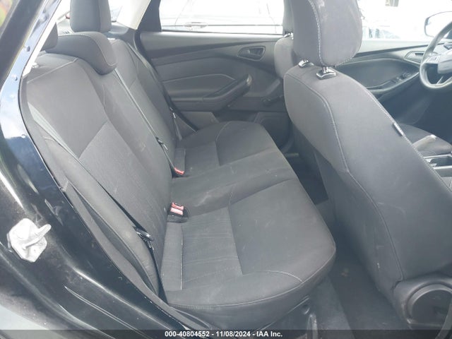Ford FOCUS S 2015 1FADP3E20FL321493 Image 8