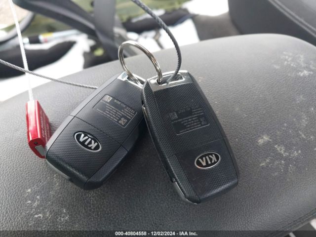 KNDJN2A23H7880339 KIA Soul !