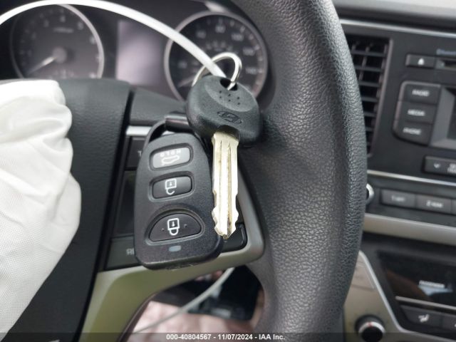 5NPD74LF6JH308914 Hyundai ELANTRA SE