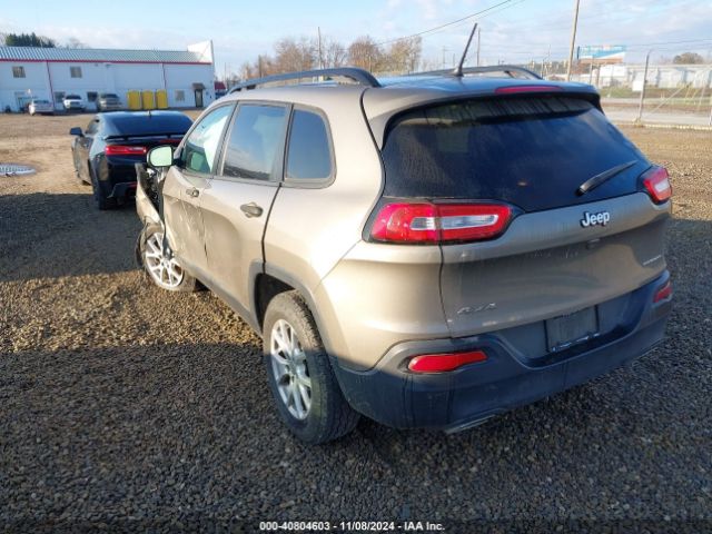 1C4PJMASXGW285896 Jeep Cherokee Sport