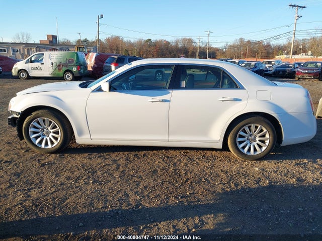 Chrysler 300 2014 2C3CCAAG3EH276122 Image 14