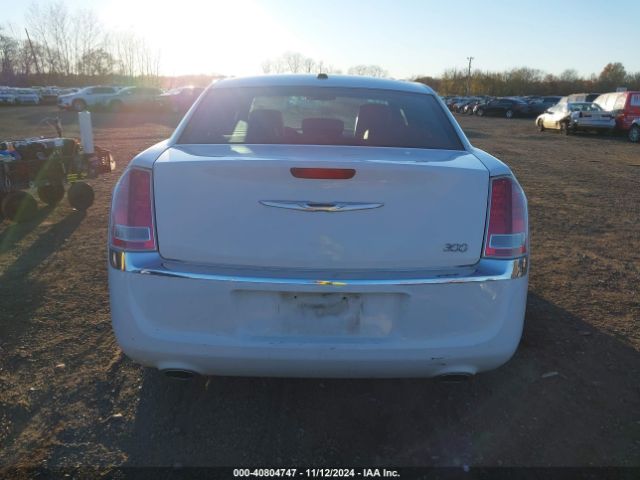 Chrysler 300 2014 2C3CCAAG3EH276122 Image 16