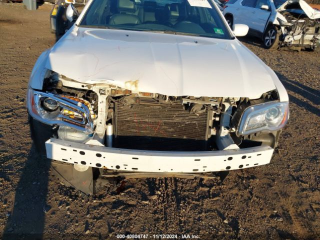 Chrysler 300 2014 2C3CCAAG3EH276122 Image 18
