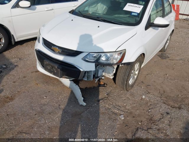 1G1JD5SHXJ4115653 Chevrolet Sonic Lt Auto