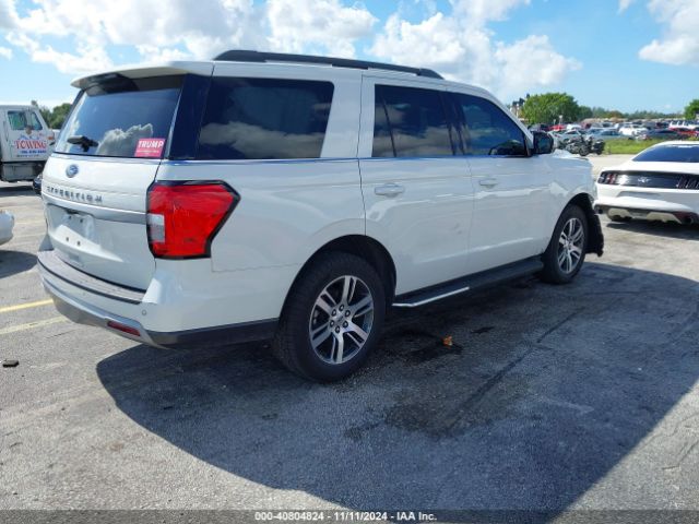 1FMJU1HT0NEA10739 Ford Expedition Xlt