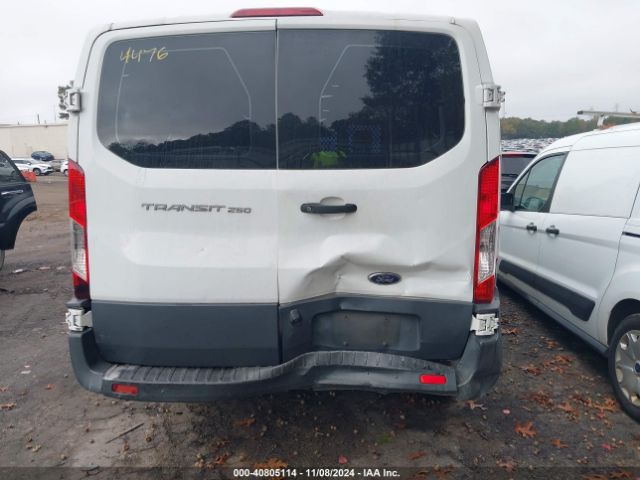 1FTYR1ZM1JKA64476 Ford Transit-250