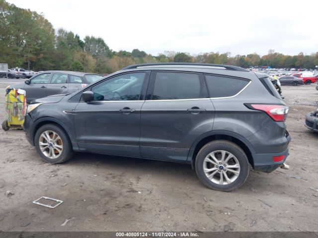 1FMCU9GD0JUB53515 Ford ESCAPE SE