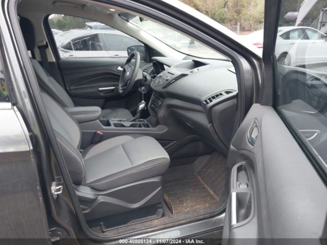 1FMCU9GD0JUB53515 Ford ESCAPE SE