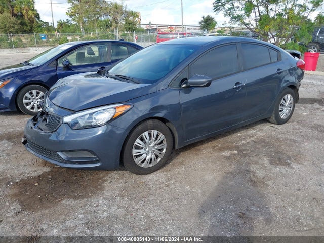 KIA FORTE LX 2016 KNAFK4A62G5510455 Image 2