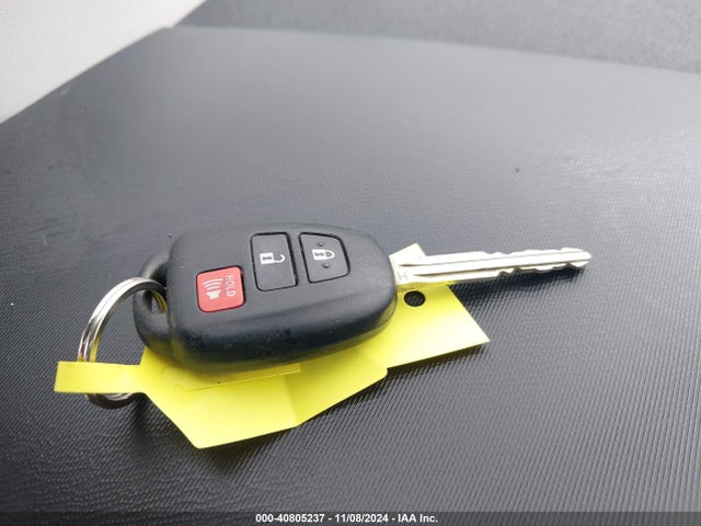 Toyota Prius C Two 2016 JTDKDTB36G1134232 Image 11