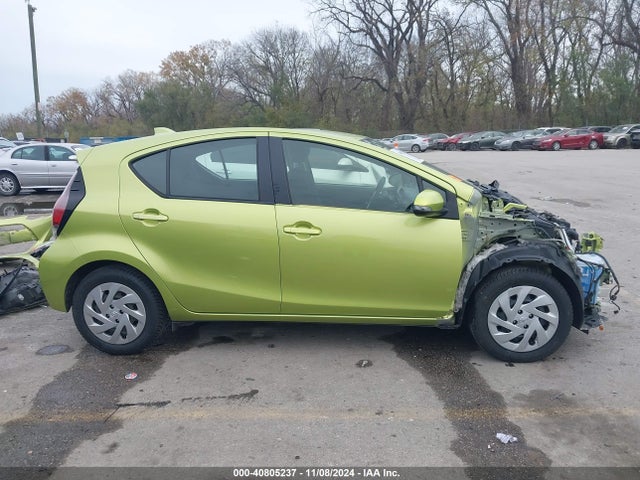 Toyota Prius C Two 2016 JTDKDTB36G1134232 Image 14
