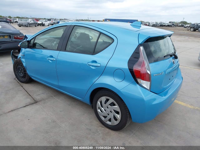 JTDKDTB33F1091614 Toyota Prius C One