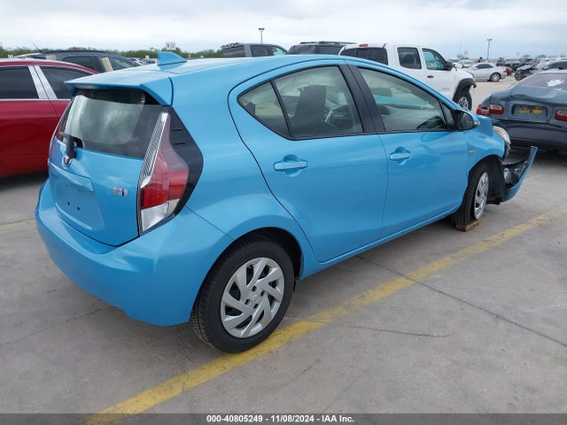 JTDKDTB33F1091614 Toyota Prius C One