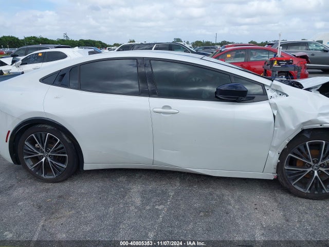 Toyota PRIUS XLE 2023 JTDACAAU1P3003100 Image 13