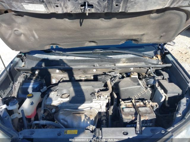 2T3ZFREV7EW114305 Toyota RAV4 LE