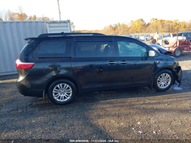 5TDYZ3DCXHS880535 Toyota Sienna Xle 8 Passenger