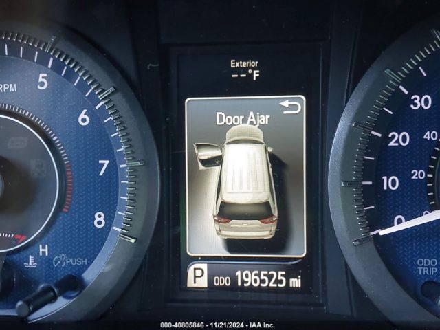 5TDYZ3DCXHS880535 Toyota Sienna Xle 8 Passenger