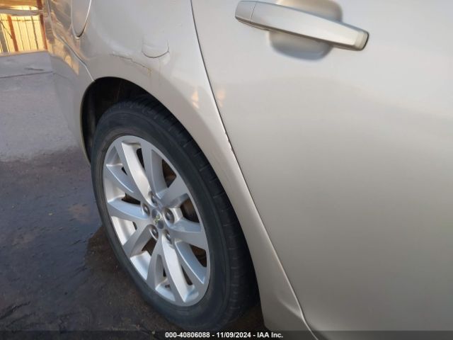 1G11E5SL3EF237122 Chevrolet MALIBU 2LT