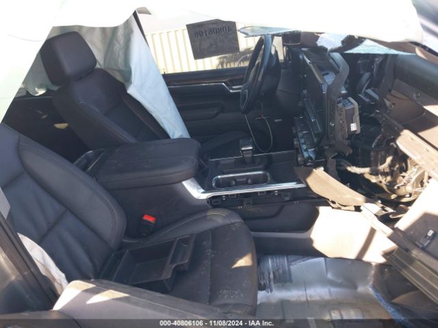 3GCUDFE8XPG213907 Chevrolet Silverado 1500 4wd  Short Bed Lt Trail Boss
