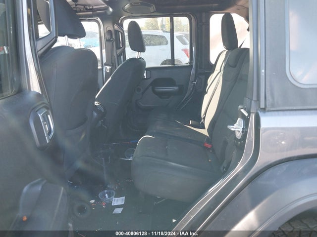 1C4HJXDG9JW179136 Jeep Wrangler Unlimited Sport S 4x4