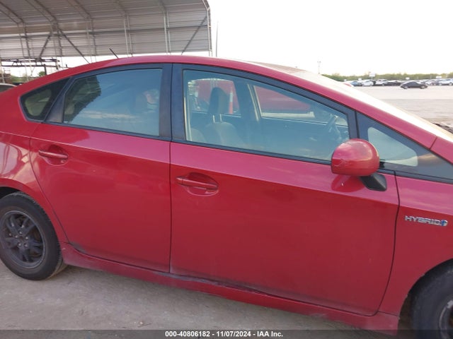 40806182 :رقم المزاد ، JTDKN3DU7E0382785 vin ، 2014 Toyota Prius Two مزاد بيع