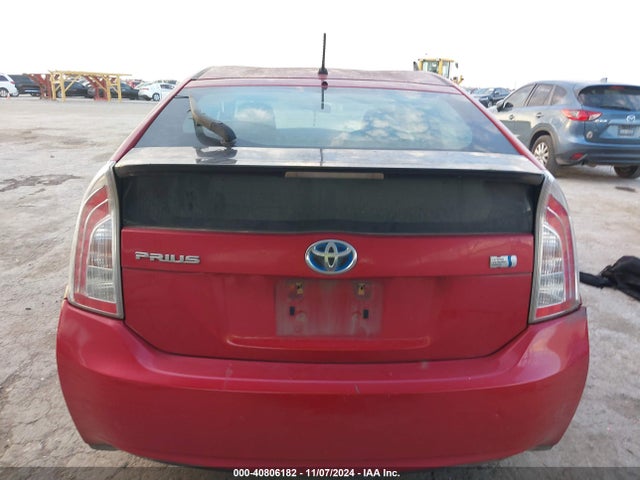 40806182 :رقم المزاد ، JTDKN3DU7E0382785 vin ، 2014 Toyota Prius Two مزاد بيع