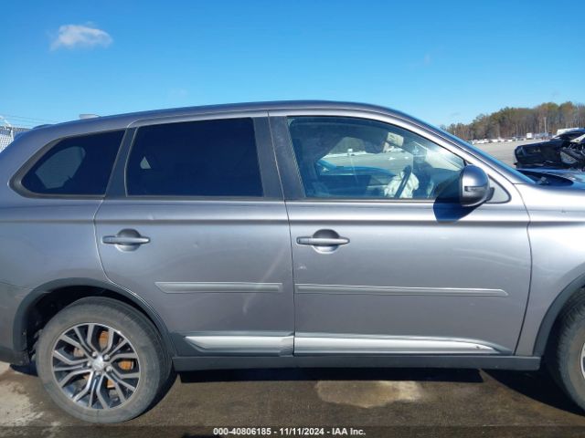 JA4AD3A33JZ000830 Mitsubishi Outlander Se