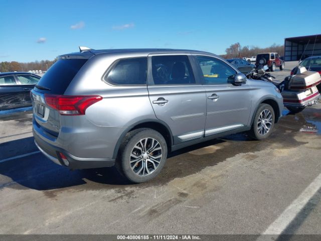 JA4AD3A33JZ000830 Mitsubishi Outlander Se