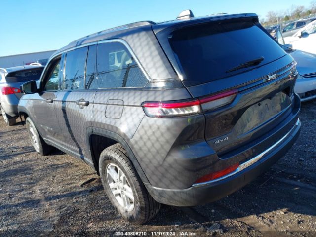 1C4RJHAG8N8573185 Jeep Grand Cherokee Laredo 4x4