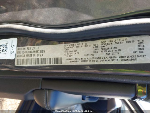 1C4RJHAG8N8573185 Jeep Grand Cherokee Laredo 4x4