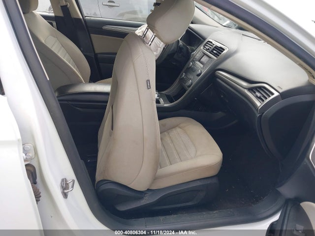 3FA6P0G76LR220570 Ford FUSION S