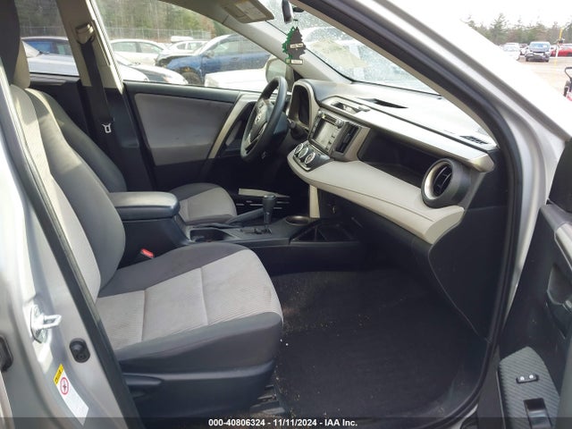 Toyota RAV4 LE 2014 JTMBFREV8ED082432 Image 5