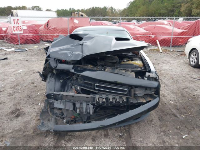 2C3CDZAG8FH782428 Dodge Challenger Sxt