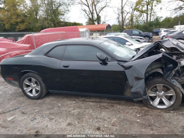 2C3CDZAG8FH782428 Dodge Challenger Sxt