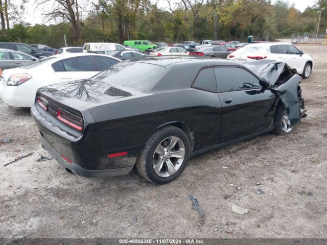 2C3CDZAG8FH782428 Dodge Challenger Sxt