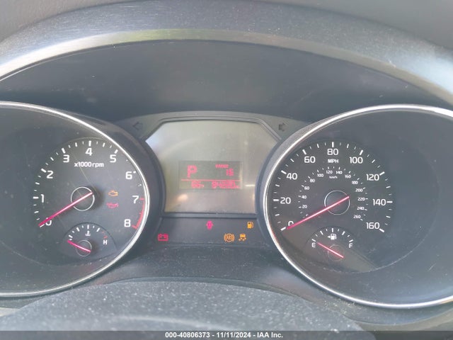 KIA SEDONA LX 2016 KNDMB5C18G6192871 Image 7