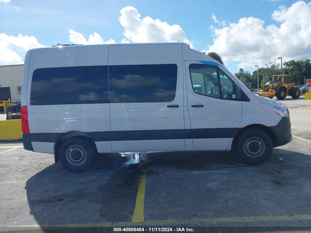 W1Z4KFHY3RP714466 Mercedes-Benz Sprinter 2500 Standard Roof 4-cyl Diesel