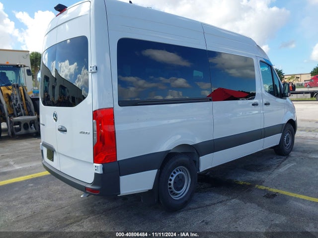 W1Z4KFHY3RP714466 Mercedes-Benz Sprinter 2500 Standard Roof 4-cyl Diesel