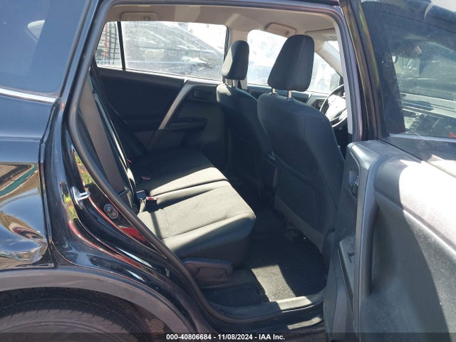 Toyota RAV4 LE 2018 2T3BFREV4JW849898 Image 8