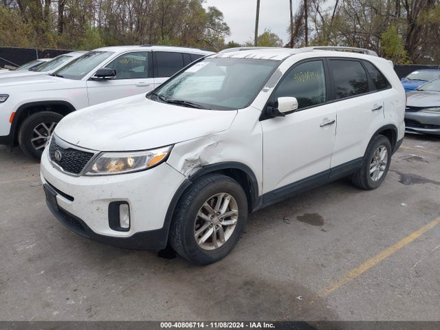 KIA SORENTO LX 2014 5XYKT3A68EG518492 Image 2