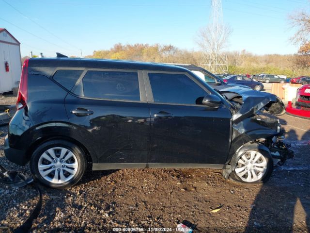 KNDJ23AU9N7181552 KIA SOUL LX