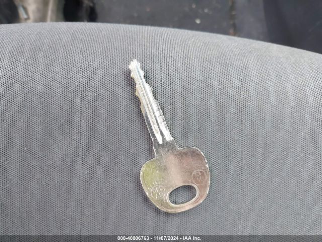 KMHDH4AE1FU300851 Hyundai ELANTRA SE