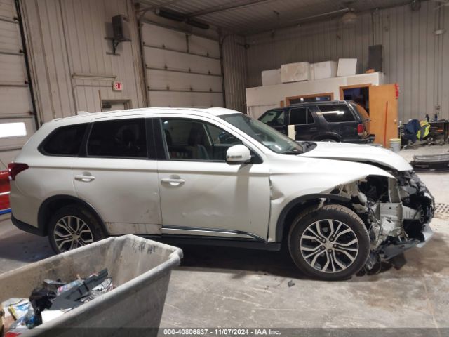 JA4AZ3A31HZ059757 Mitsubishi Outlander Se