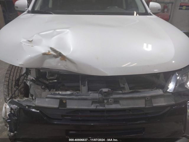 JA4AZ3A31HZ059757 Mitsubishi Outlander Se